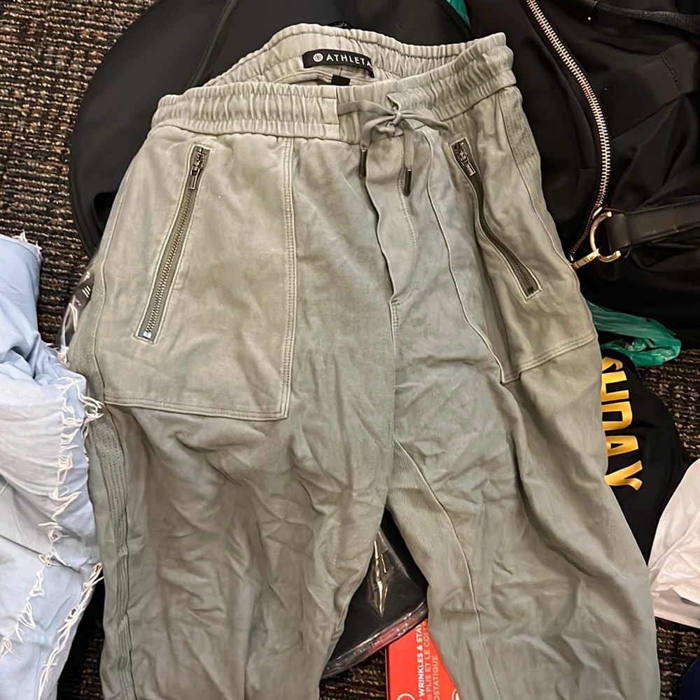 Athleta green pants